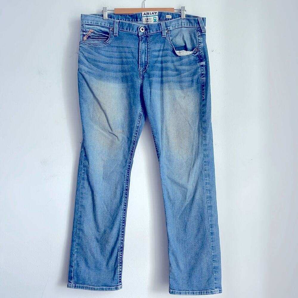 Ariat Slim Fit Straight Leg denim jeans sz 40/32